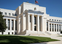 美联储褐皮书：美国经济略有增长 企业对关税担忧加剧